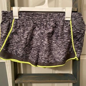 So Grey/ Black Speckled Athletic Shorts w/ built in liner Extra large (XL). NWOT